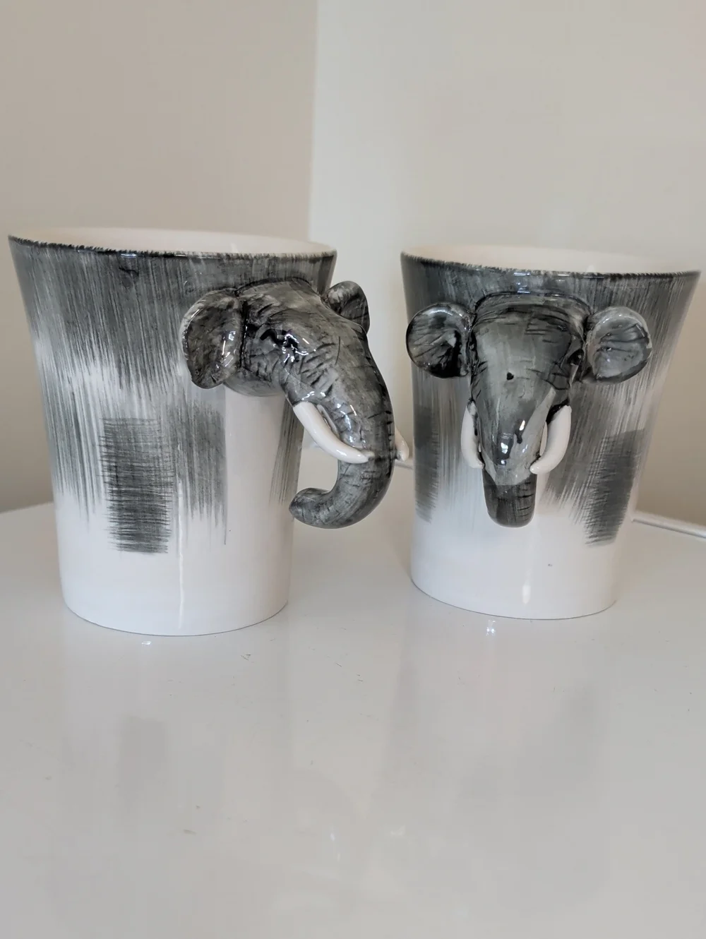 Pier 1 Imports Elephant Mug Set of 2 16 oz Stoneware Vintage